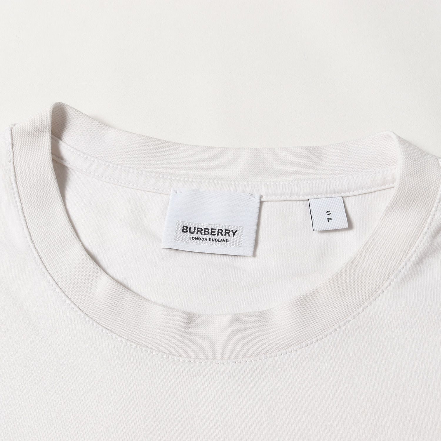 バーバリーburberryレディース馬ホース刺繍 VネックTシャツLサイズ白い BURBERRY バーバリー ホース刺繍Tシャツ ノバチェック 白 - メルカリ