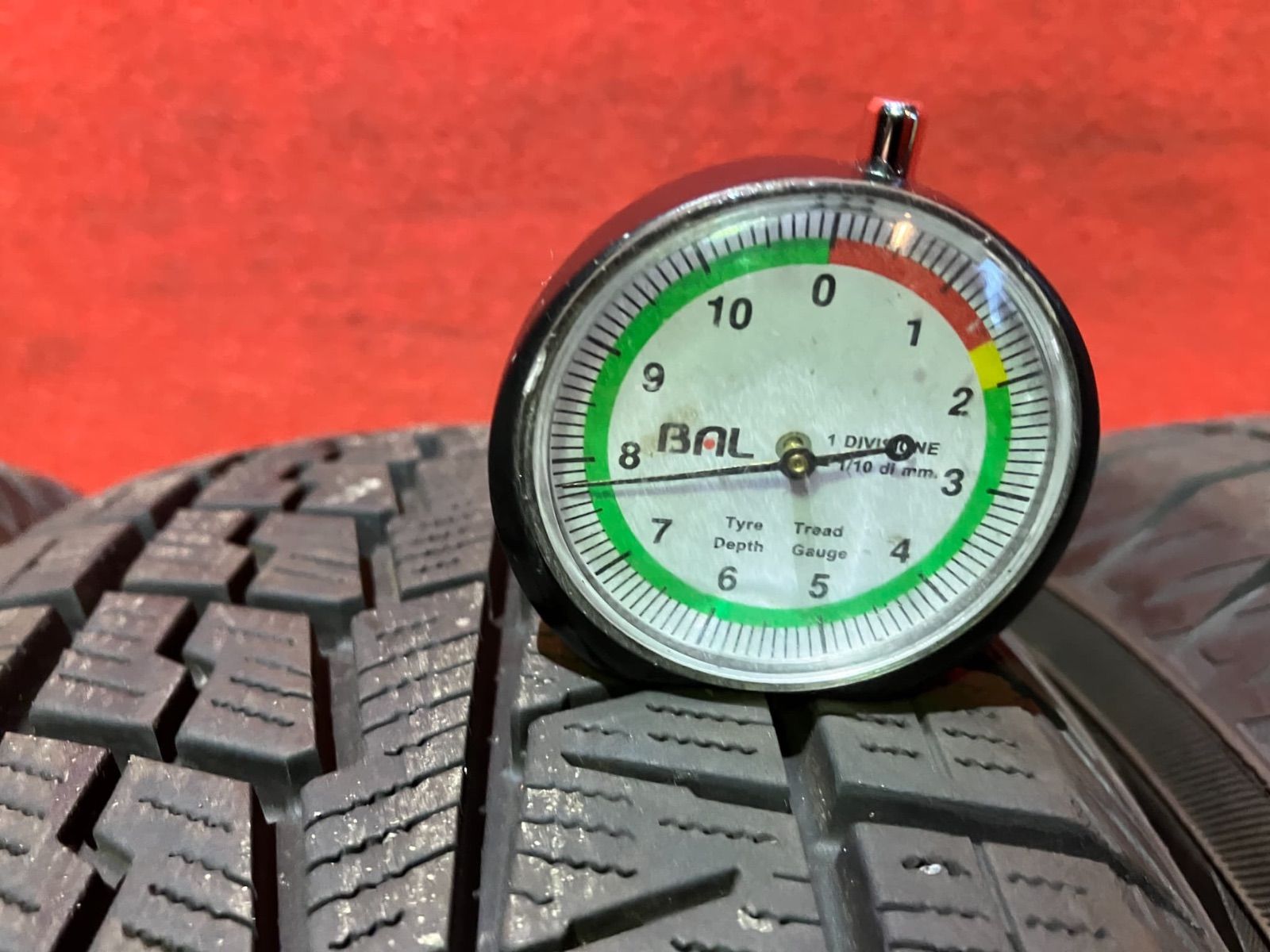 複雑な スタッドレスタイヤ 165|60R15 YOKOHAMA IG70 4本SET