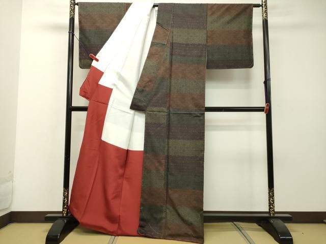 平和屋着物●本場大島紬　7マルキ　古代染色純泥染　横段文　森山絹織物謹製　証紙付き　正絹　逸品　未使用　DAAS2130tw 平和屋着物○本場大島紬 7マルキ 古代染色純泥染 横段文 森山絹織物