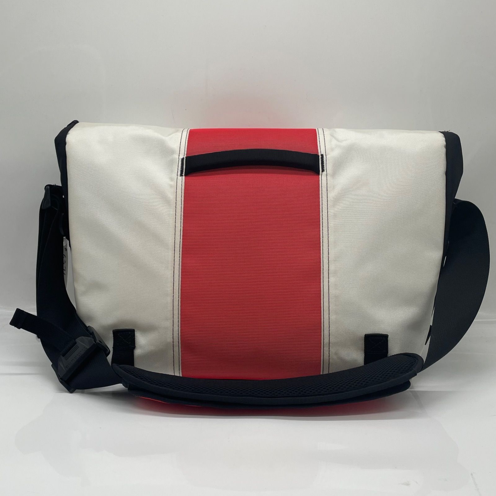 BN6371 TIMBUK2 Classic Messenger Bag クラシックメッセンジャーバッグ Mサイズ