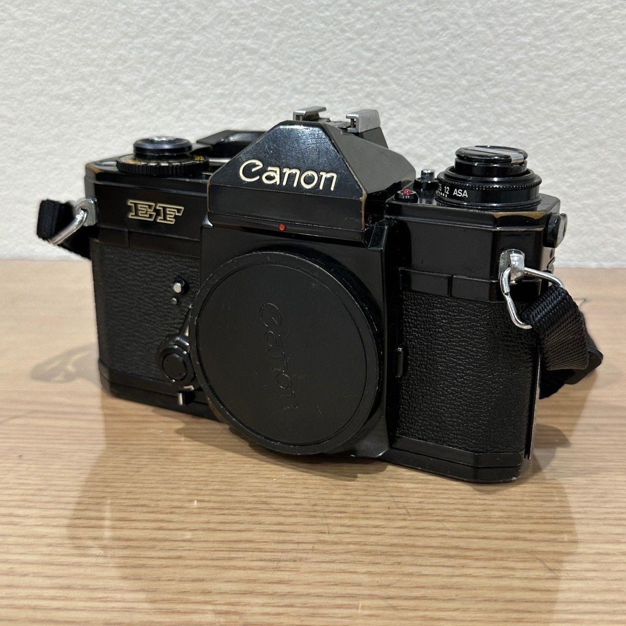 〈ジャンク品〉Canon EF 本体 フィルム一眼レフカメラ CANON キャノン フィルムカメラ EF 本体のみ 一眼レフカメラ ジャンク
