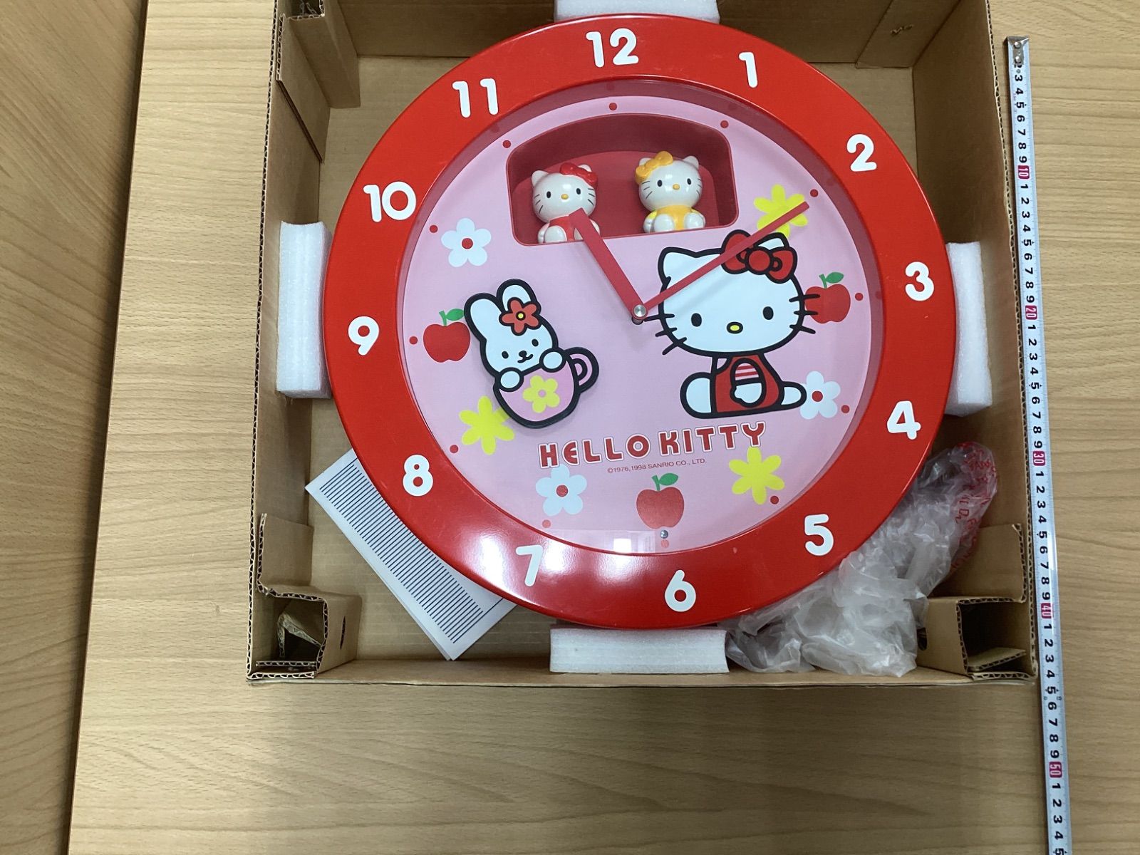 【エコメルカリ便発送】 当時物 レトロ ハローキティ からくり時計 掛け時計 エコメルカリ便発送】 当時物 レトロ ハローキティ からくり時計
