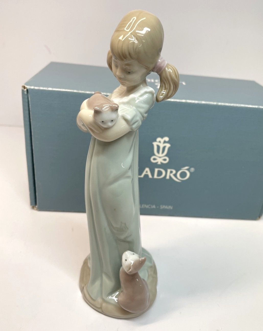 リヤドロ 私のことも忘れないで フィギュリン LLADRO 外箱付き 猫 少女