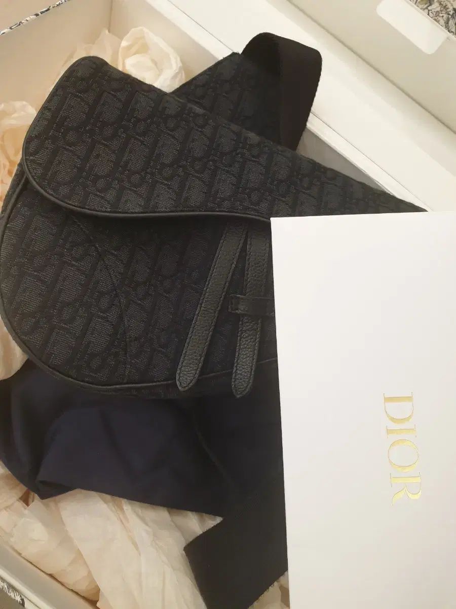 Dior ディオール オブリーク ジャカード サドルバッグ