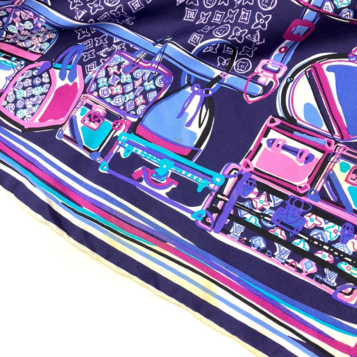 LOUIS VUITTON ルイヴィトン シルクスカーフ パープル系 - メルカリ