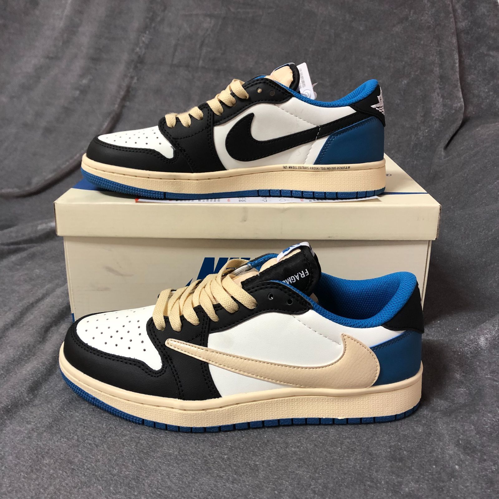 新品未使用 箱付 Travis Scott × Fragment × Air Jordan 1