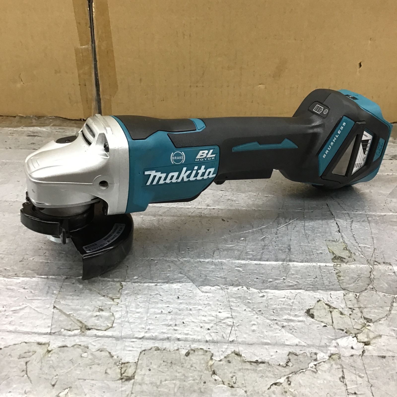 マキタ(makita) 100mmコードレスディスクグラインダ GA418DZ【所沢店】