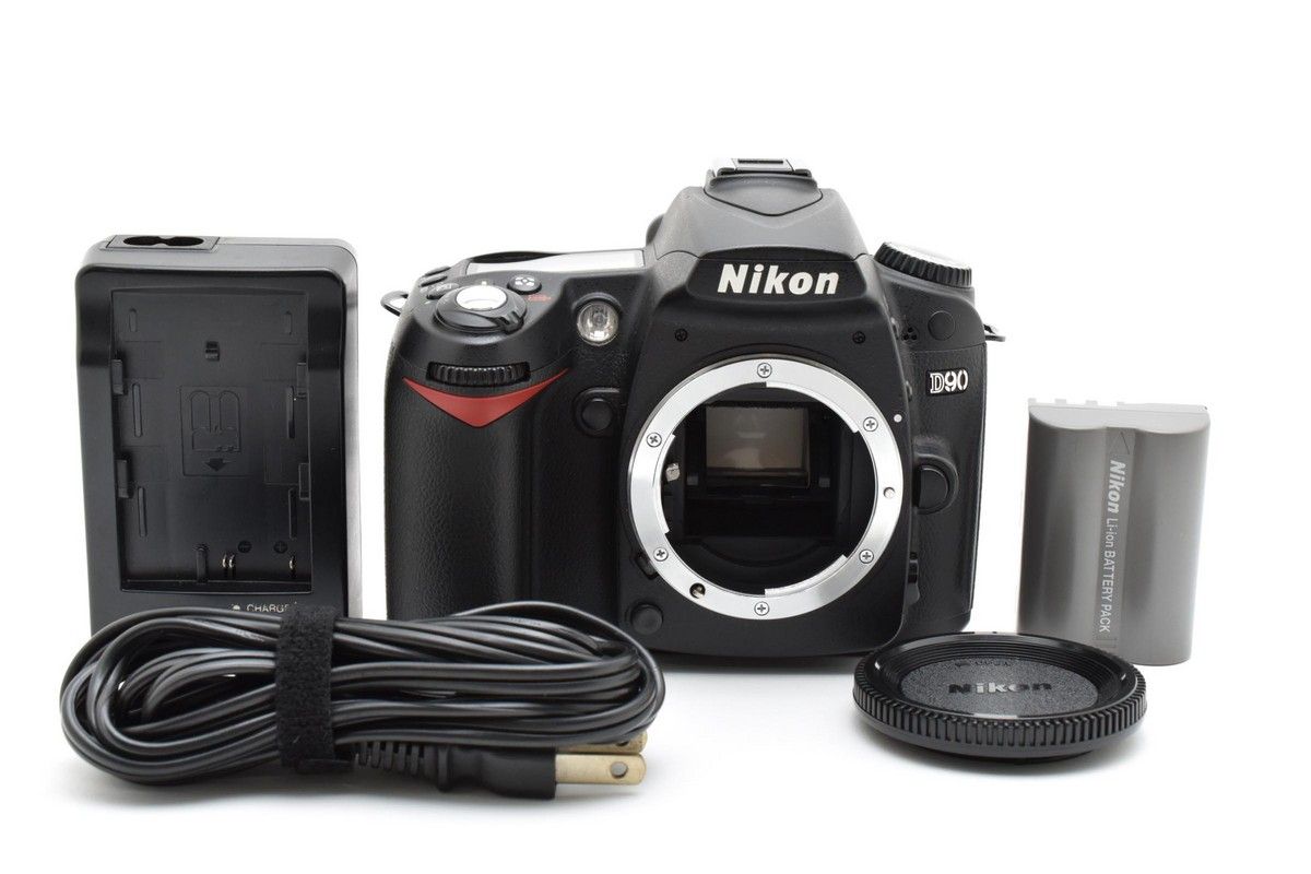 美品】ショット数6500台 Nikon D90 デジタル一眼レフカメラ ニコン 美品】ショット数6500台 Nikon D90 デジタル一眼レフカメラ ニコン