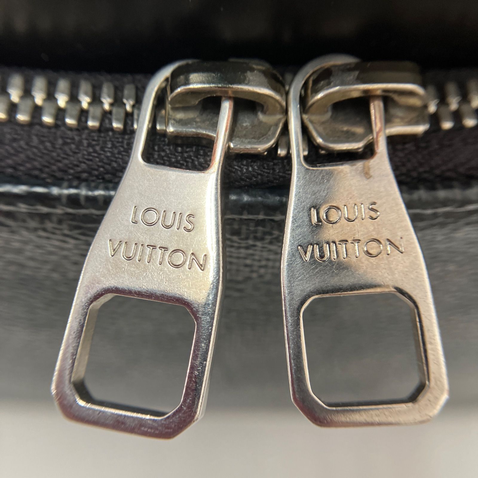 VUITTON ダミエグラフィット