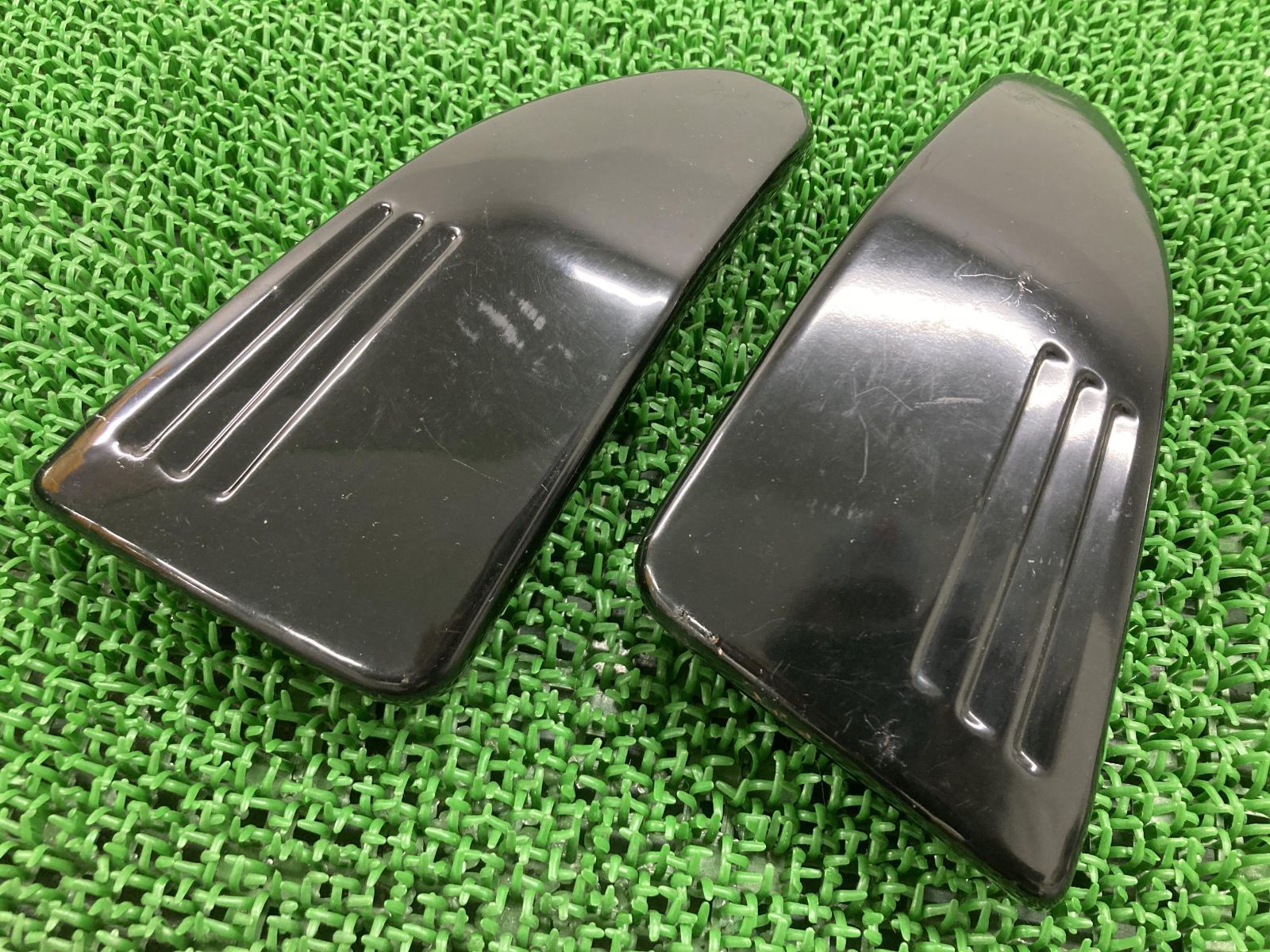 Z1100R エアクリーナーカバー 左右 カワサキ 純正 中古 バイク 部品 Z1000R 当時物 サイドカバー 凹み無し 品薄 希少品 車検 Genuine