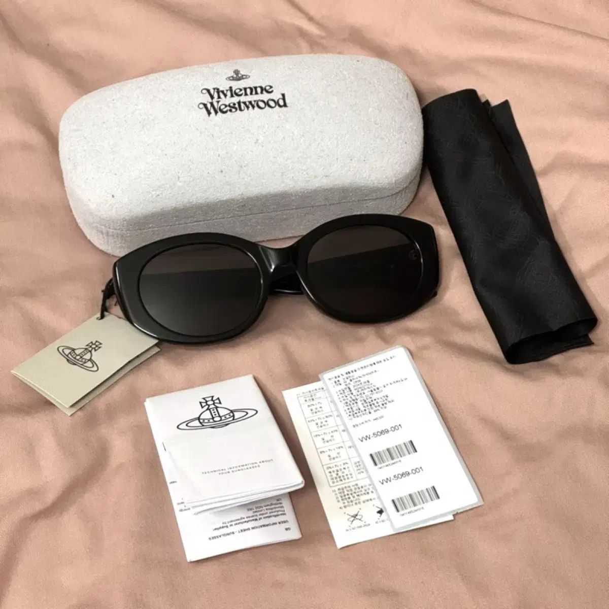 Vivienne Westwood ヴィヴィアンウエストウッド サングラス 5069 ー 001