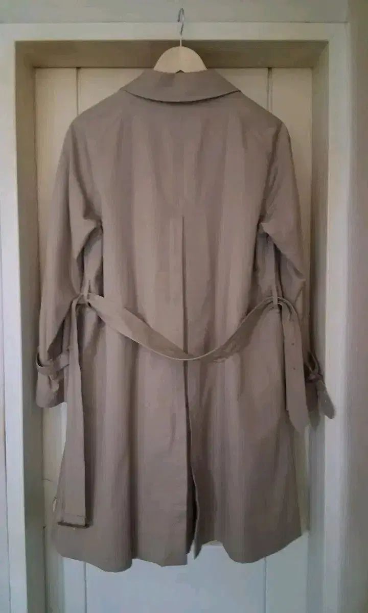 トレンチコート ベージュ