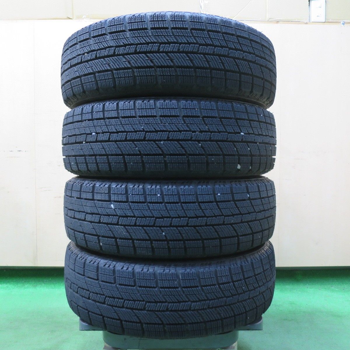 送料無料] バリ溝！21年！キレイ！ほぼ10分☆スタッドレス 175/65R15