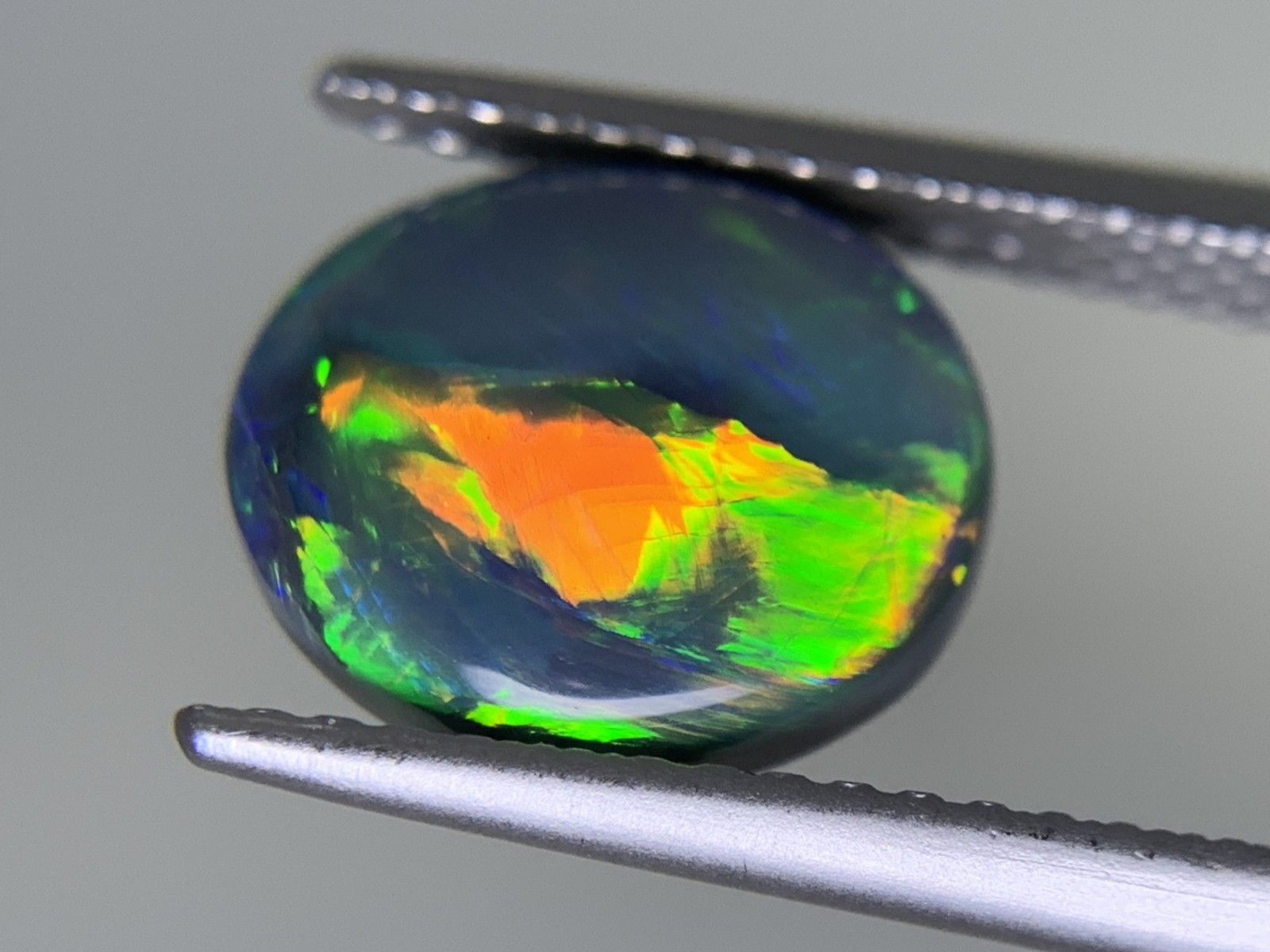 ブラックオパール7.481ct ルースソーティング付き ブラックオパール7.481ct ルースソーティング付き