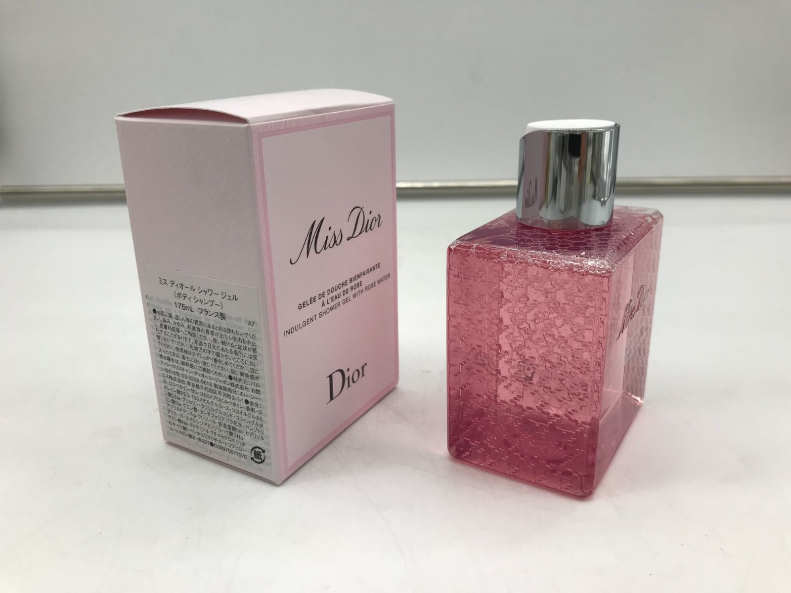 □未使用□DIOR Miss Dior シャワー ジェル ボディ シャンプー 175ML