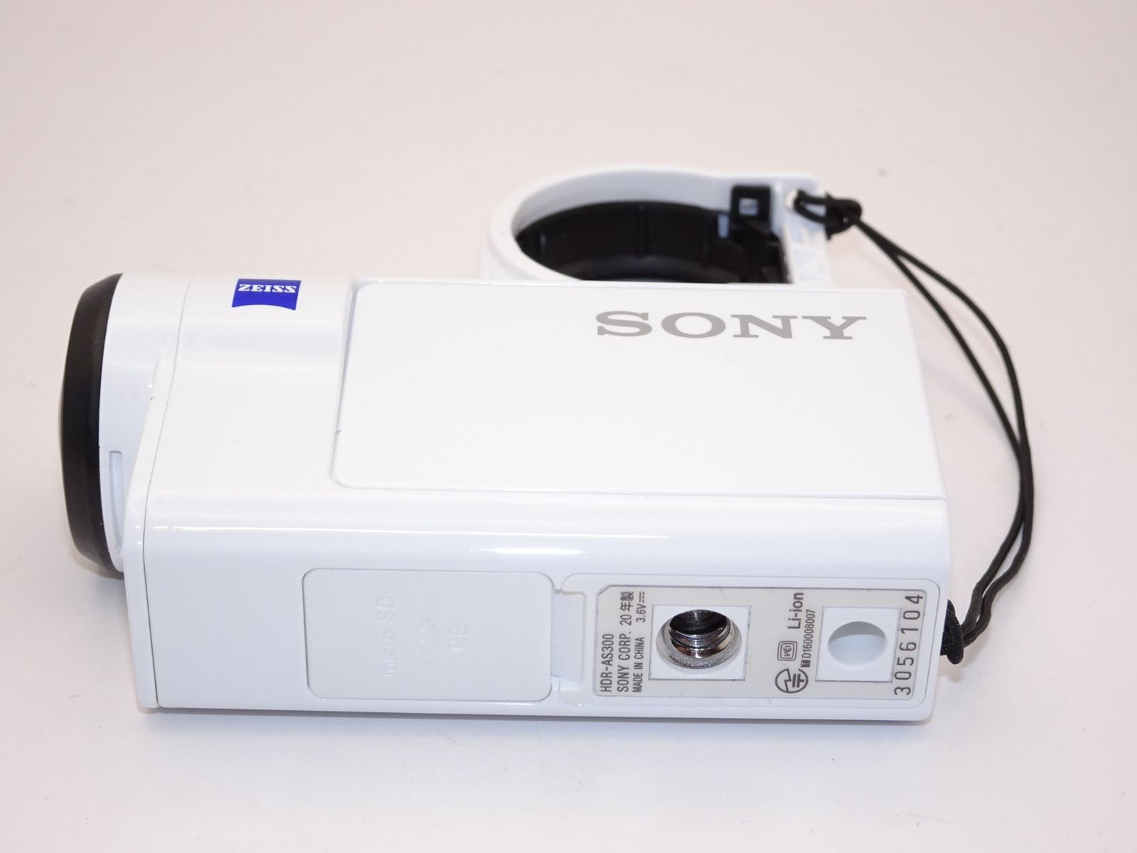 HDR-AS300