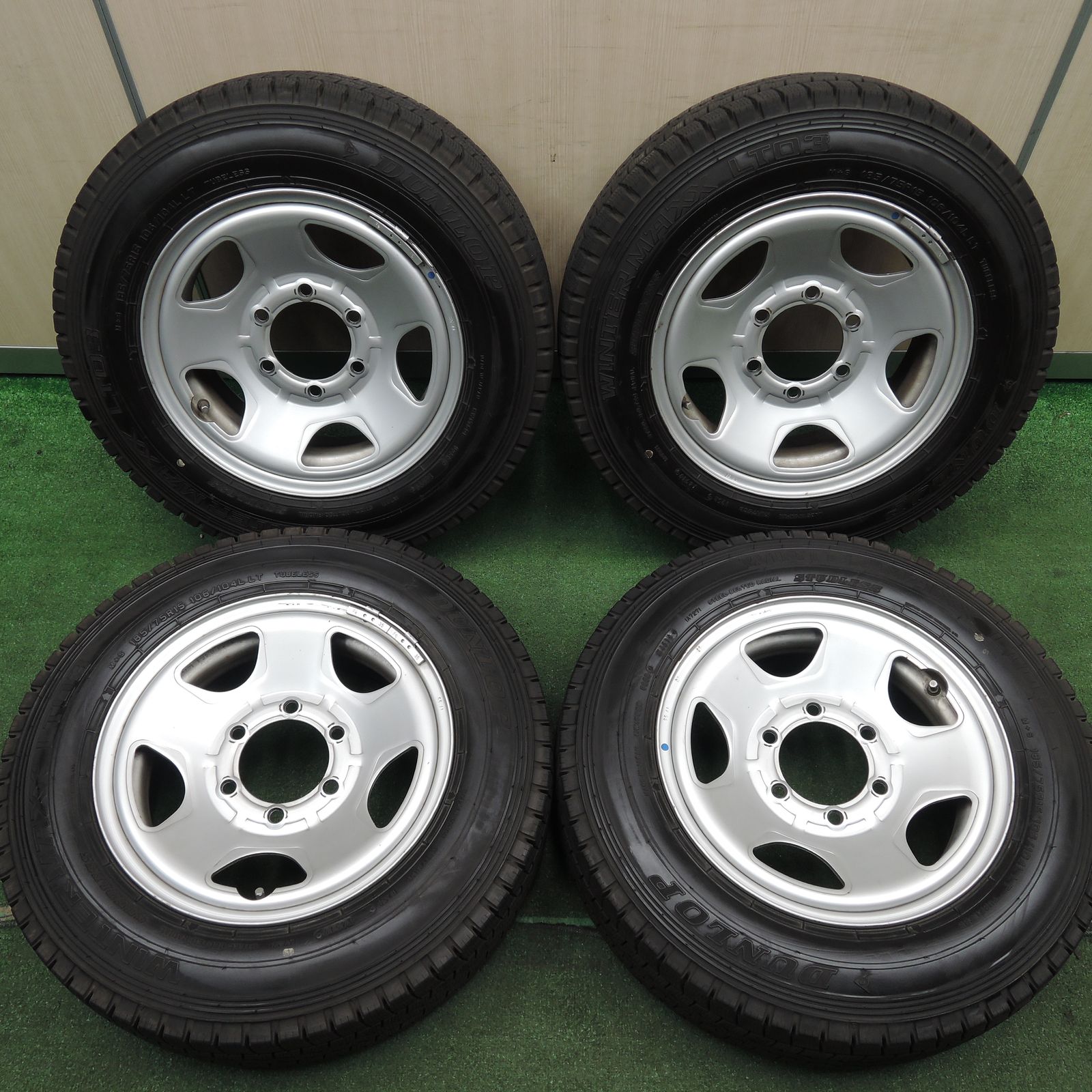 185/75R15 106/104L LT ウィンターマックス LT03 4本セット 22年製 小型トラック用 スタッドレスタイヤ  激安(タイヤ)｜売買されたオークション情報、yahooの商品情報をアーカイブ公開 - オークファン - 自動車、オートバイ（kamaz.np26.ru）