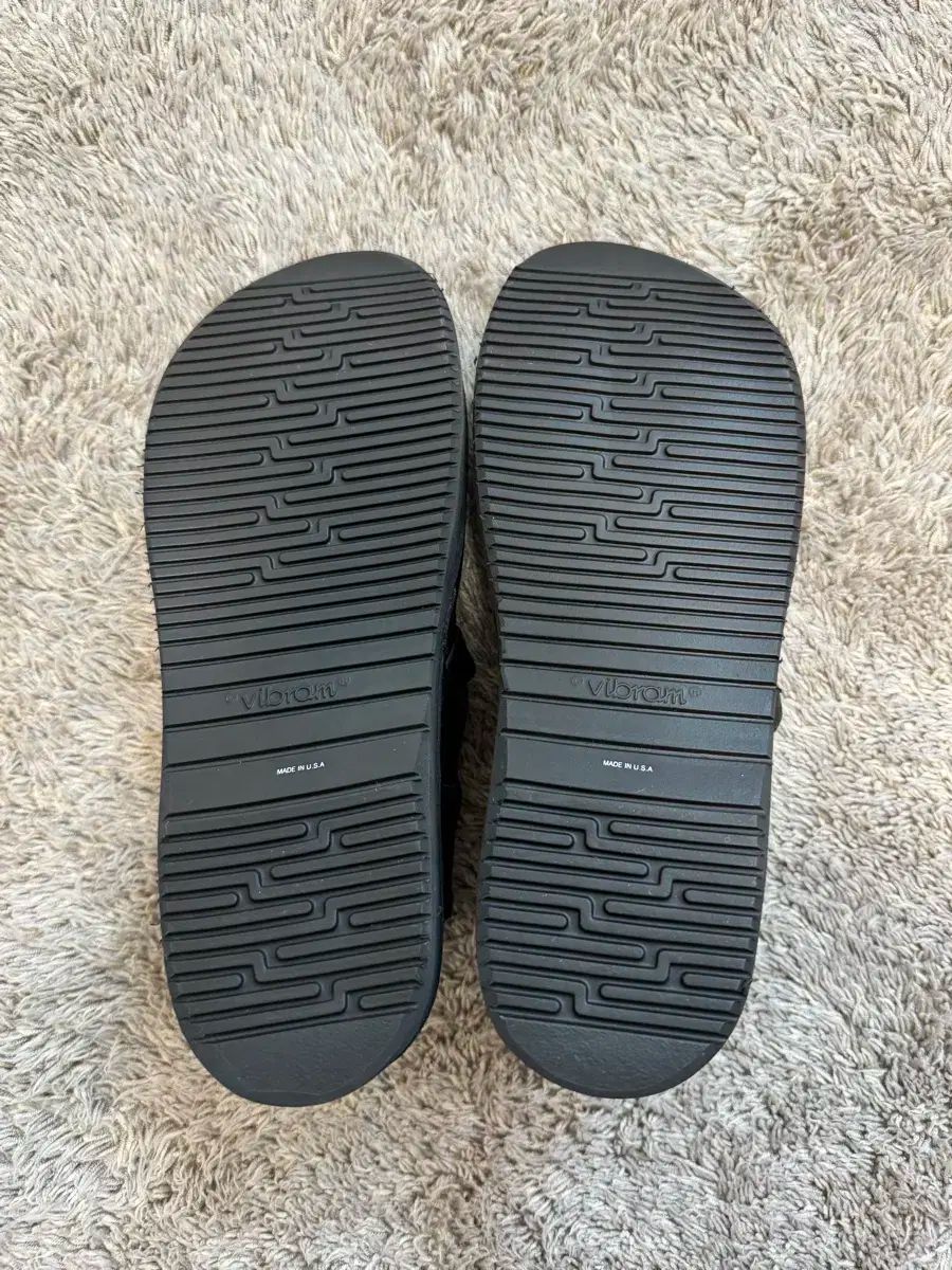 オーロラシューズ ウィメンズ ミドル イングリッシュ 黒 235 KIN-KAAI_COM