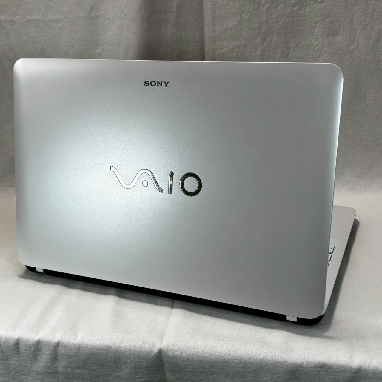 即使用できます SONY VAIO SVF152C1JN i3|900GB|動作品 シンプル＆快適ノートPC?|No 296