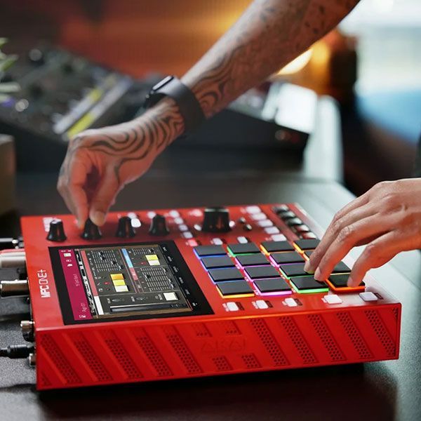 AKAI