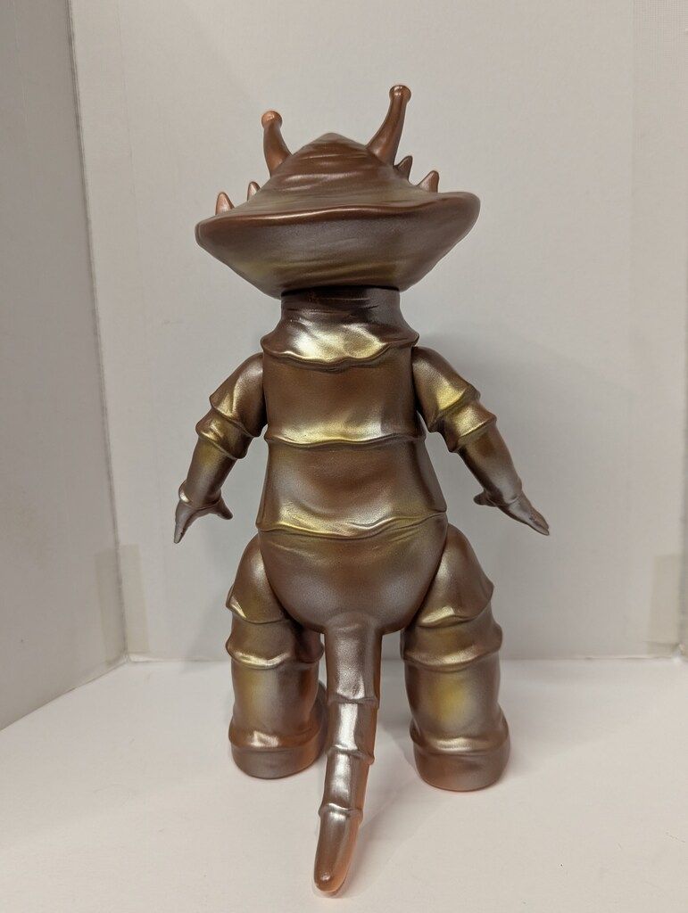 ブルマァクの復刻怪獣シリーズ カネゴン フィギュア B-CLUB 復刻版怪獣シリーズ ブルマァク カネゴン 金スプレー