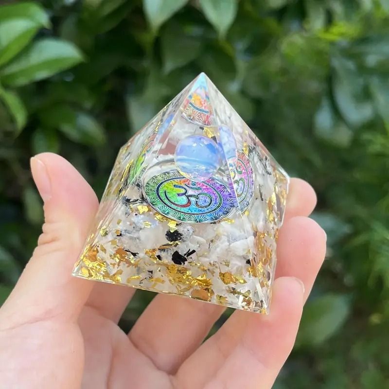 天然石 オルゴナイト ピラミッド 水晶 リアル 置物