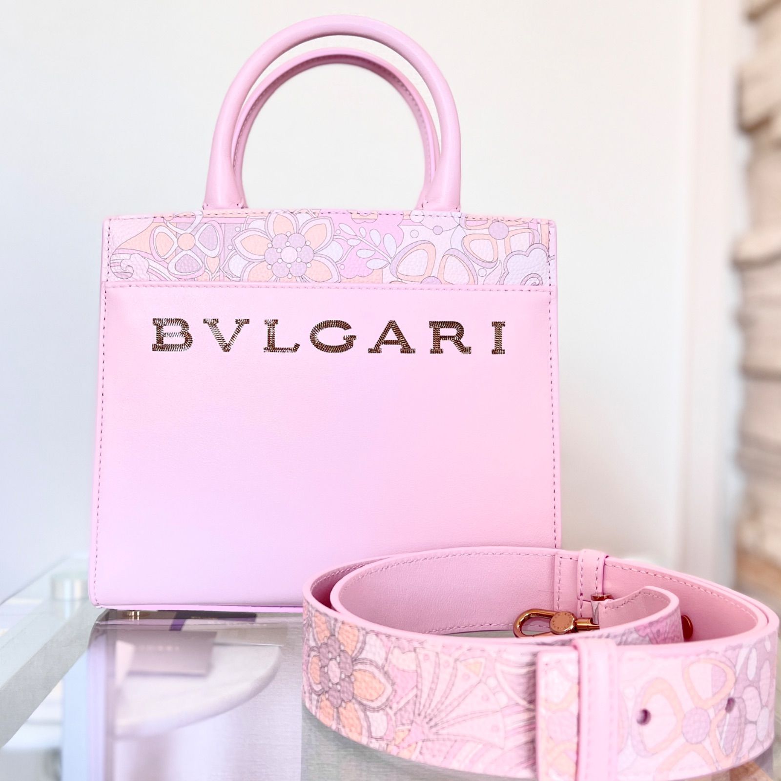 新品未使用】BVLGARI トートバッグ&ショルダー ブルガリ ロゴ 春 桜