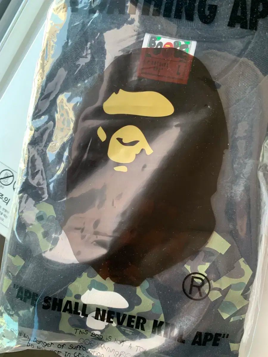 A BATHING APE アベイシングエイプ 最初 カモカレッジ 半袖 黒 緑