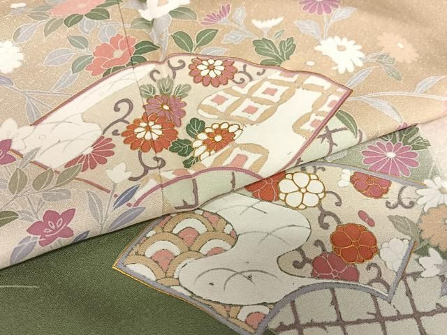 平和屋着物○豪華振袖 地紙葡萄蔦の葉文 黒地 金銀彩