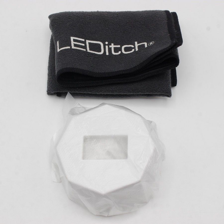 新品】LEDitch le01 家庭用LED美容器 ボディケア 美顔器 脱毛器 ホーム