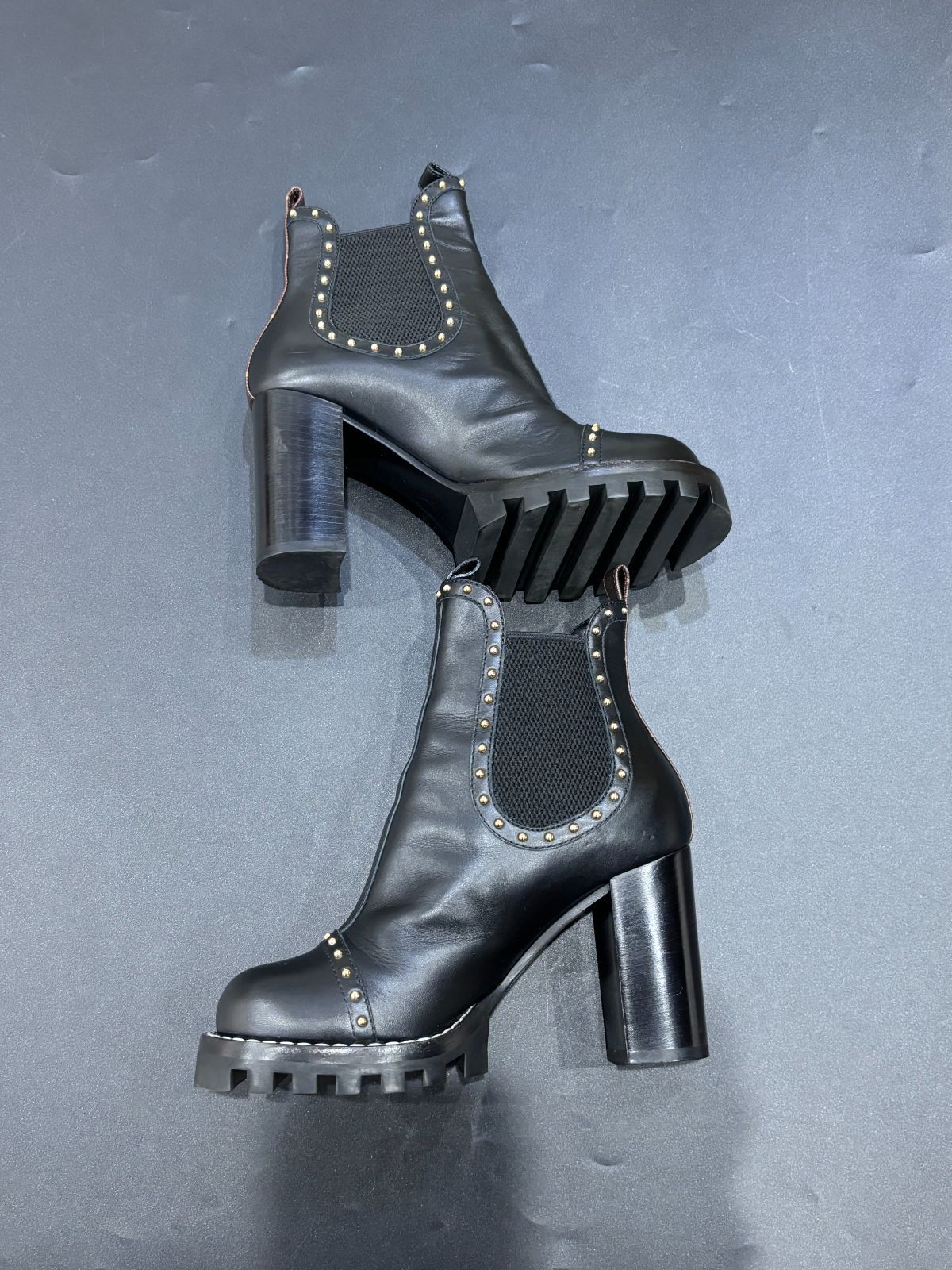 LOUIS VUITTON ロカビリーライン レザー アンクルブーツ 38 その他靴 D25082169