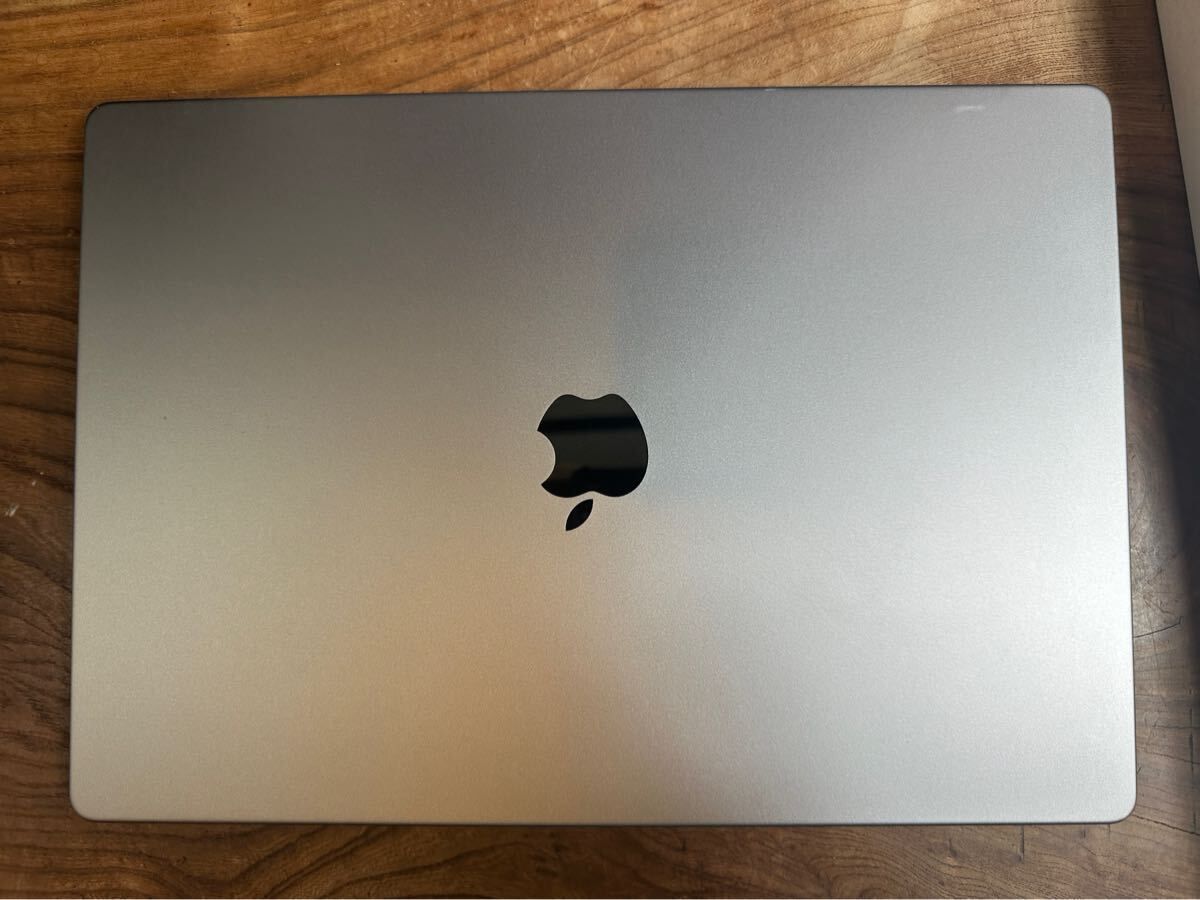 美品」MacBook Pro (16-inch, M1, 2021) /M1 10コア/16GB/SSD1TB