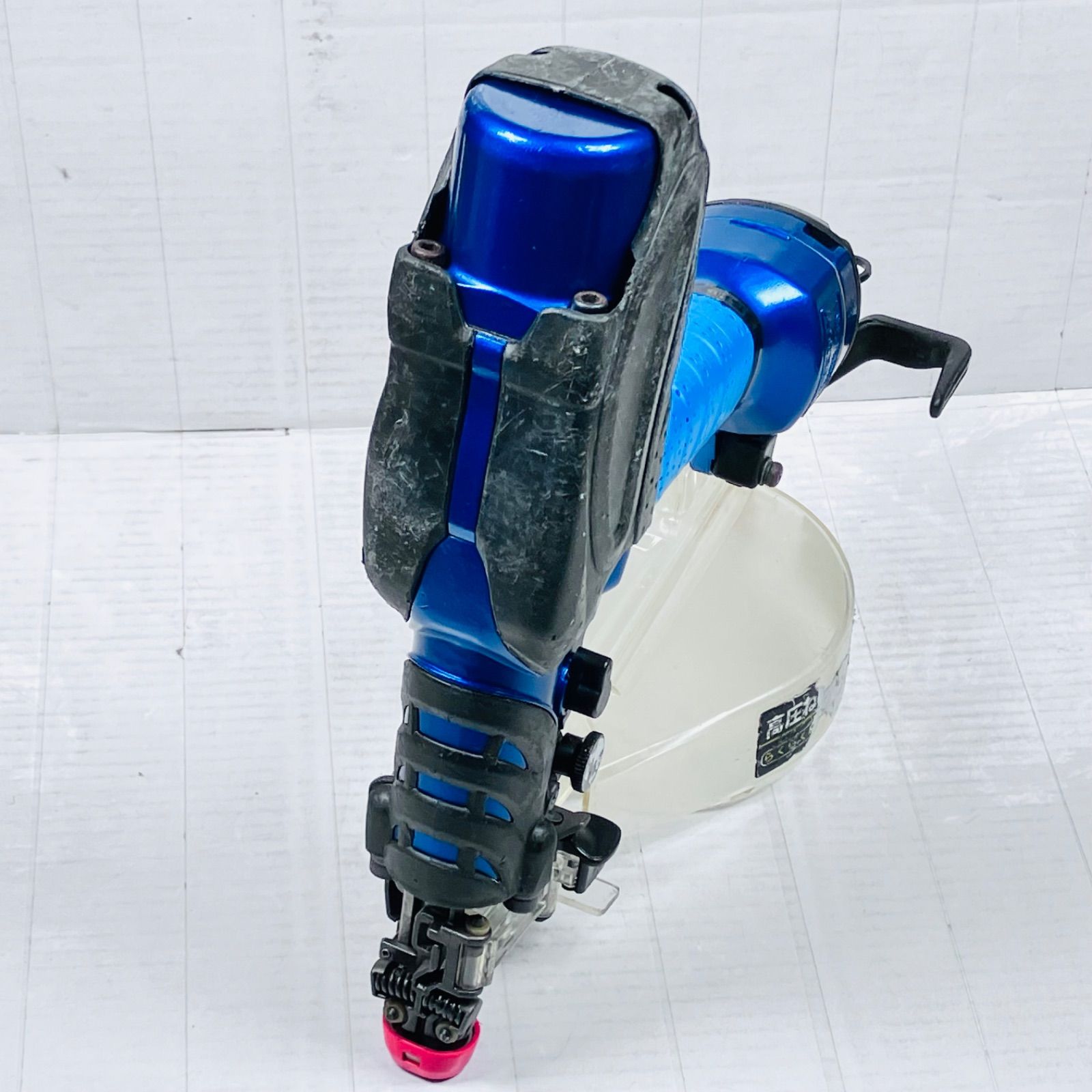 HITACHI