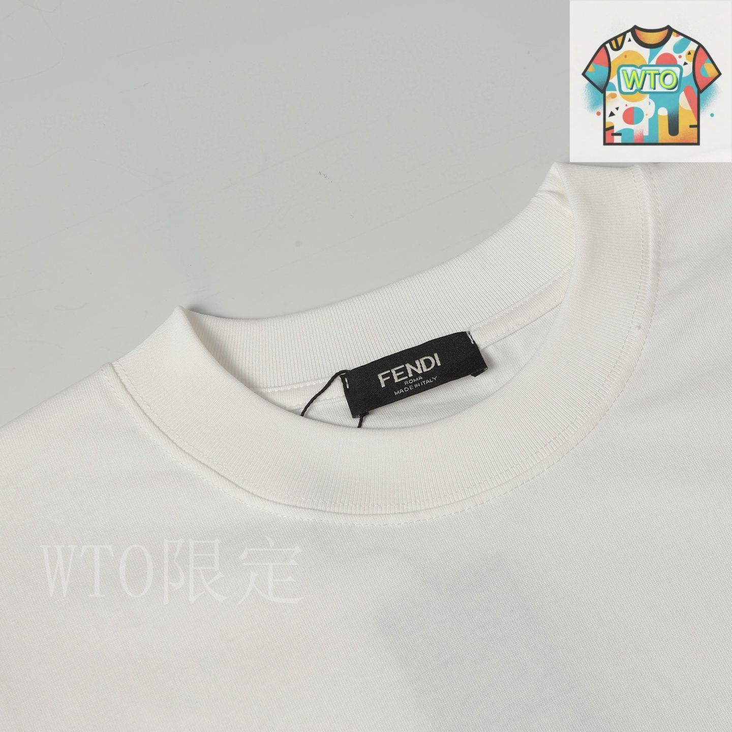 FENDI 25SS 創立100周年エンブレム ホワイトコットン Tシャツ FY0936AU9DF0QA0_99?wid=2000&
