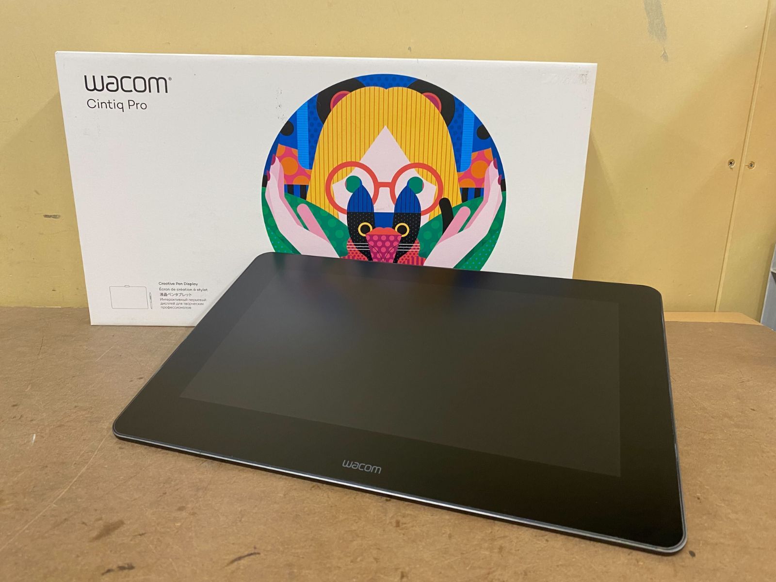 Wacom/Cintiq Pro 13/DTH-1320/13.3型/液晶ペンタブレット ④ wacom