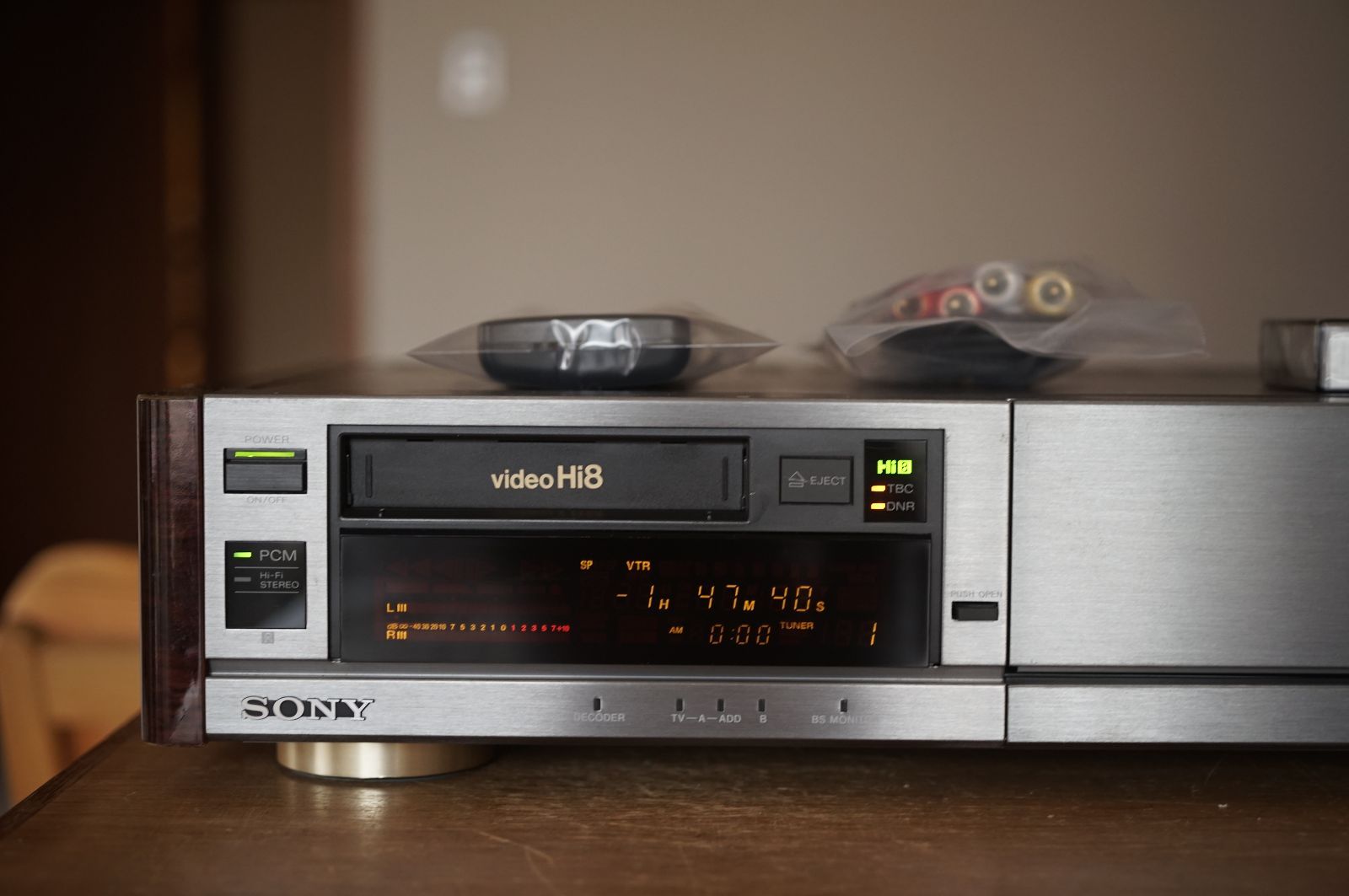 ソニー EV-BS3000 Hi8 8ミリビデオカセットレコーダー ジャンク品 ソニー EV-BS3000 Hi8 8ミリビデオカセットレコーダー ジャンク