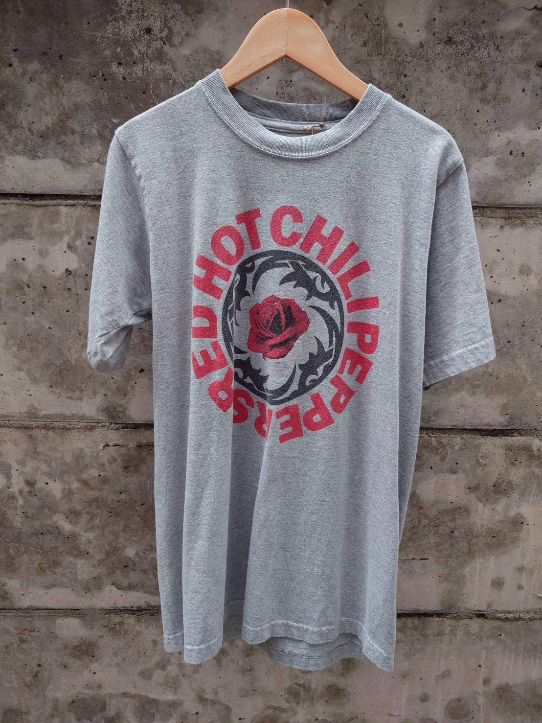 レッドホットチリペッパーズ_RED HOT CHILI PEPPERS  古着TシャツROSE AZTEC