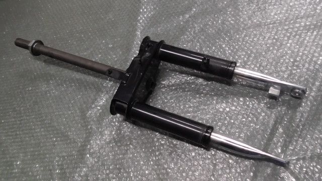 フロントフォーク 1758265353