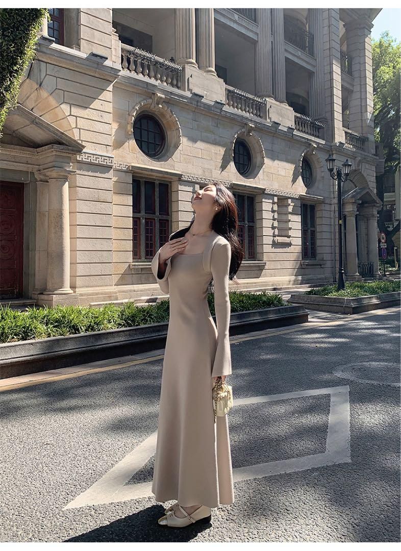 春のお出かけに 上品ロングニットワンピース