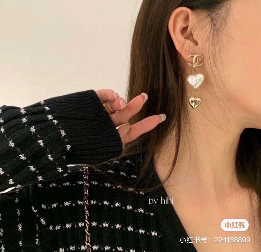 【高級感溢れる華やかデザイン☆】CHANEL イヤリング 18Kゴールド イヤリング | CHANEL シャネル