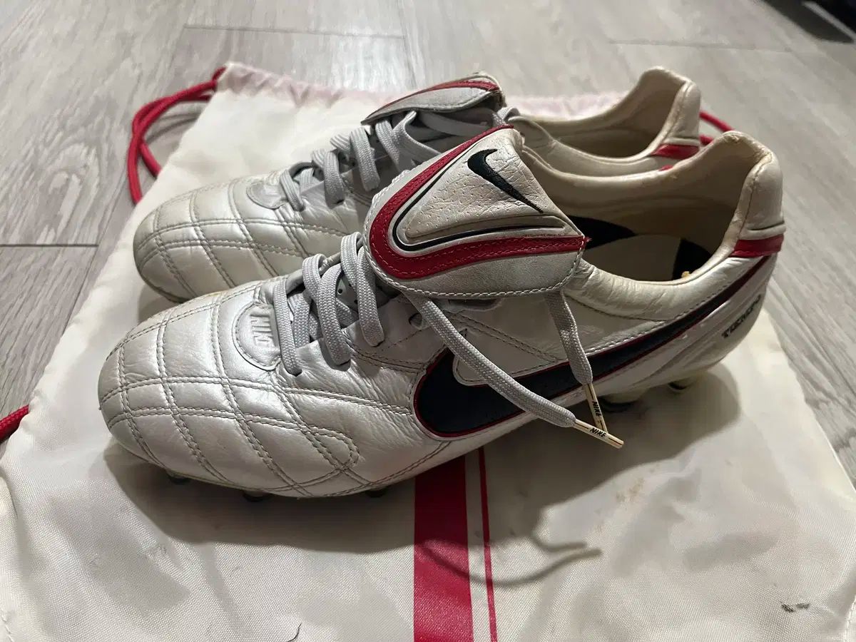 250 サッカーシューズ