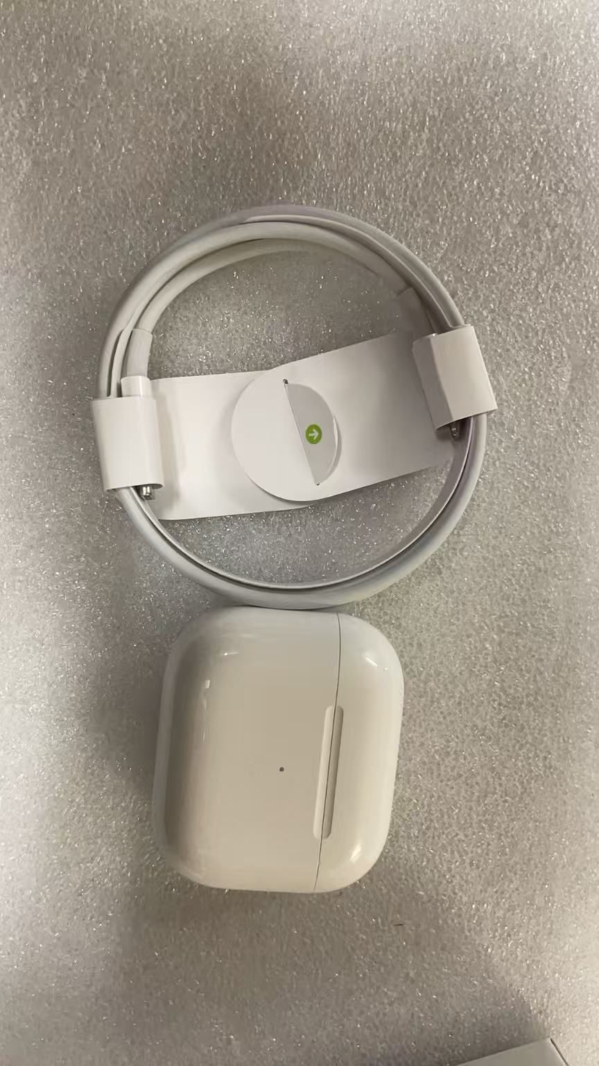 最短翌日お届け。 AirPods 第3世代 MME73J|A ユートピアの