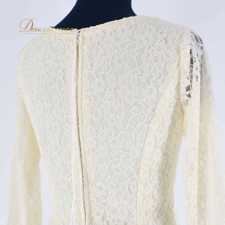 アイボリー ブラウス