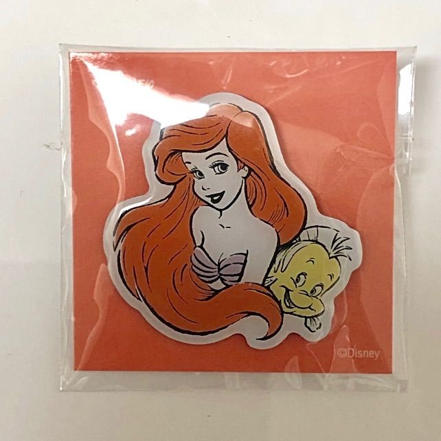 匿名配送　ファミマ　ハッピーくじ　プリンセスコンプリート箱入+ピンバッチ ファミマ ハッピーくじ プリンセスコンプリート箱入+ピンバッチ