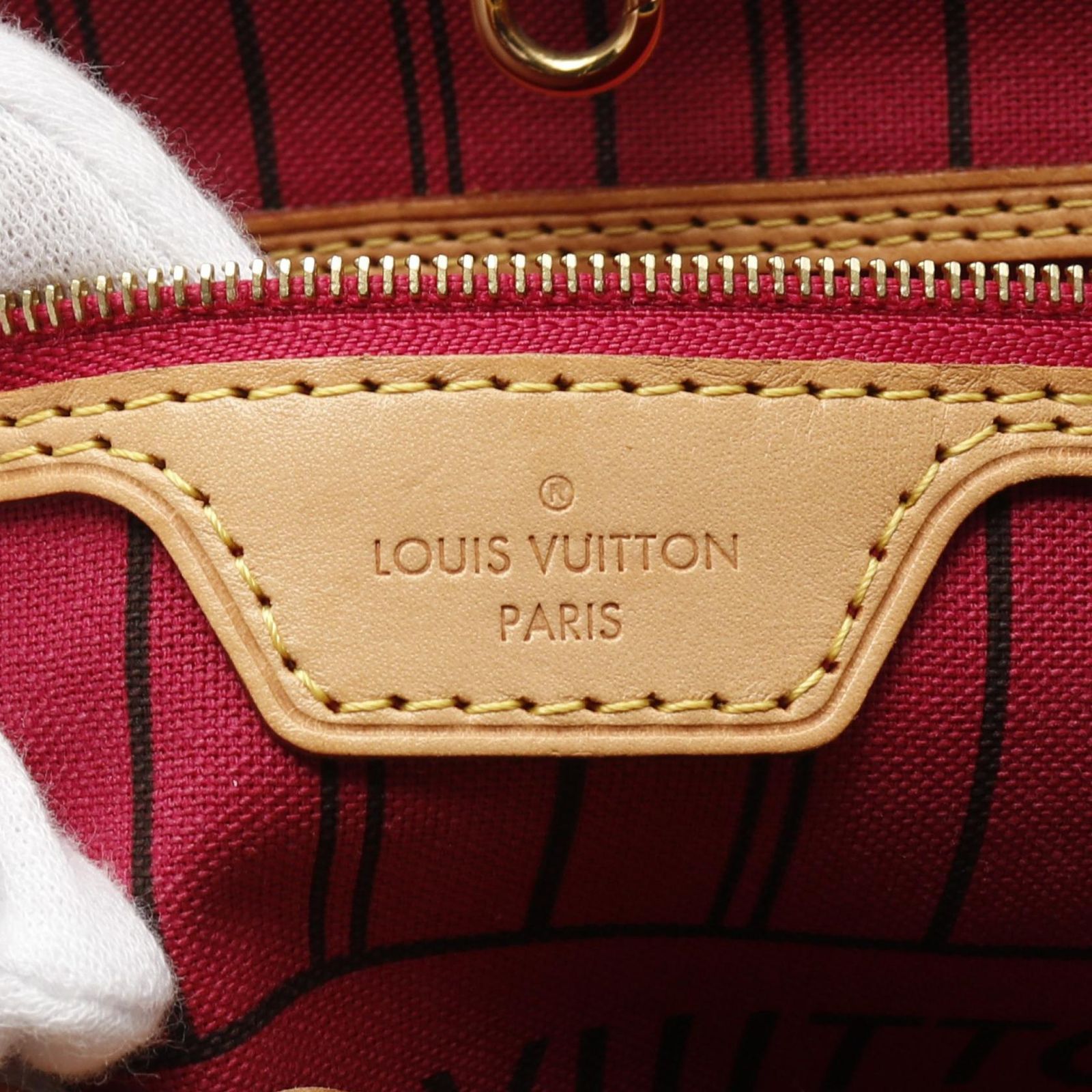 LOUIS VUITTON