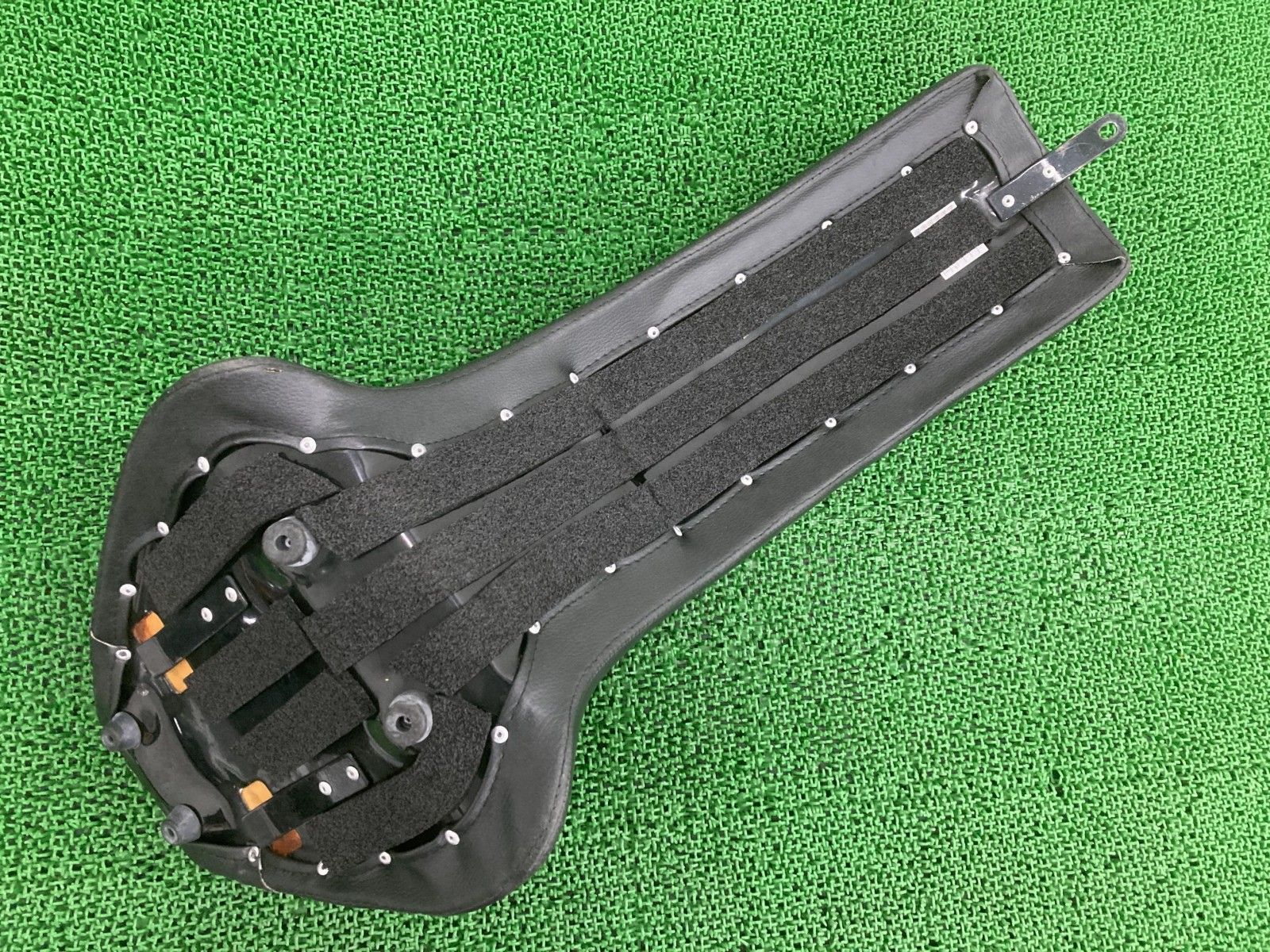 イージーライダース製ドラッグスター1100 シート 社外 VP10J タック