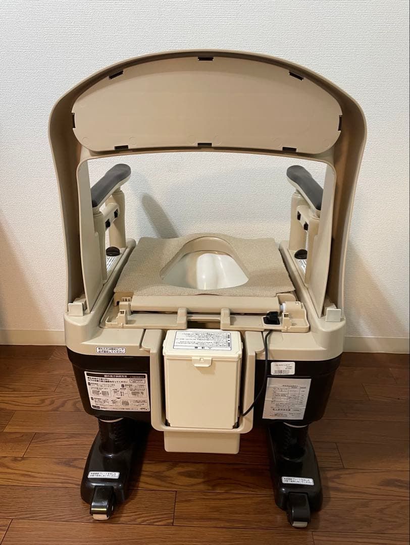 未使用品 アロン化成 安寿 ポータブルトイレ ジャスピタ 標準脱臭 533903 未使用品 アロン化成 安寿 ポータブルトイレ ジャスピタ 標準