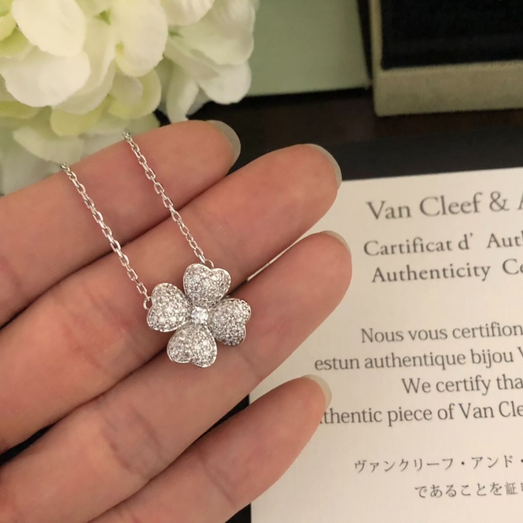Van Cleef - Arpels ヴァン クリーフ＆アーペル VCA Frivoleシリーズ 四つ葉のクローバー ダイヤモンド ネックレス｜ ｜ -WTO輸入1