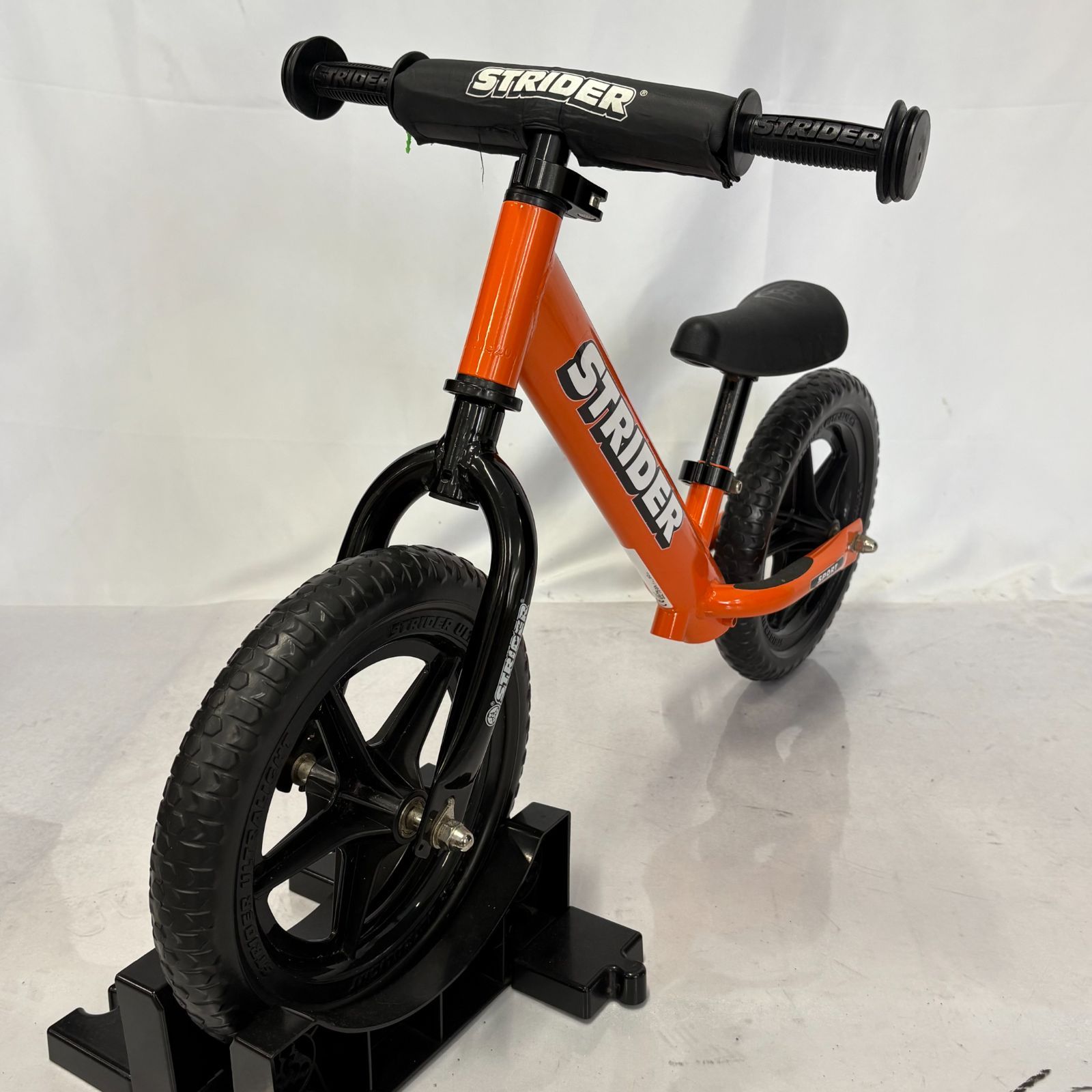 極美品】STRIDER ストライダー スポーツ 12 レッド 延長サドル付 極美 極美品】STRIDER ストライダー スポーツ 12 レッド 延長サドル付 極美