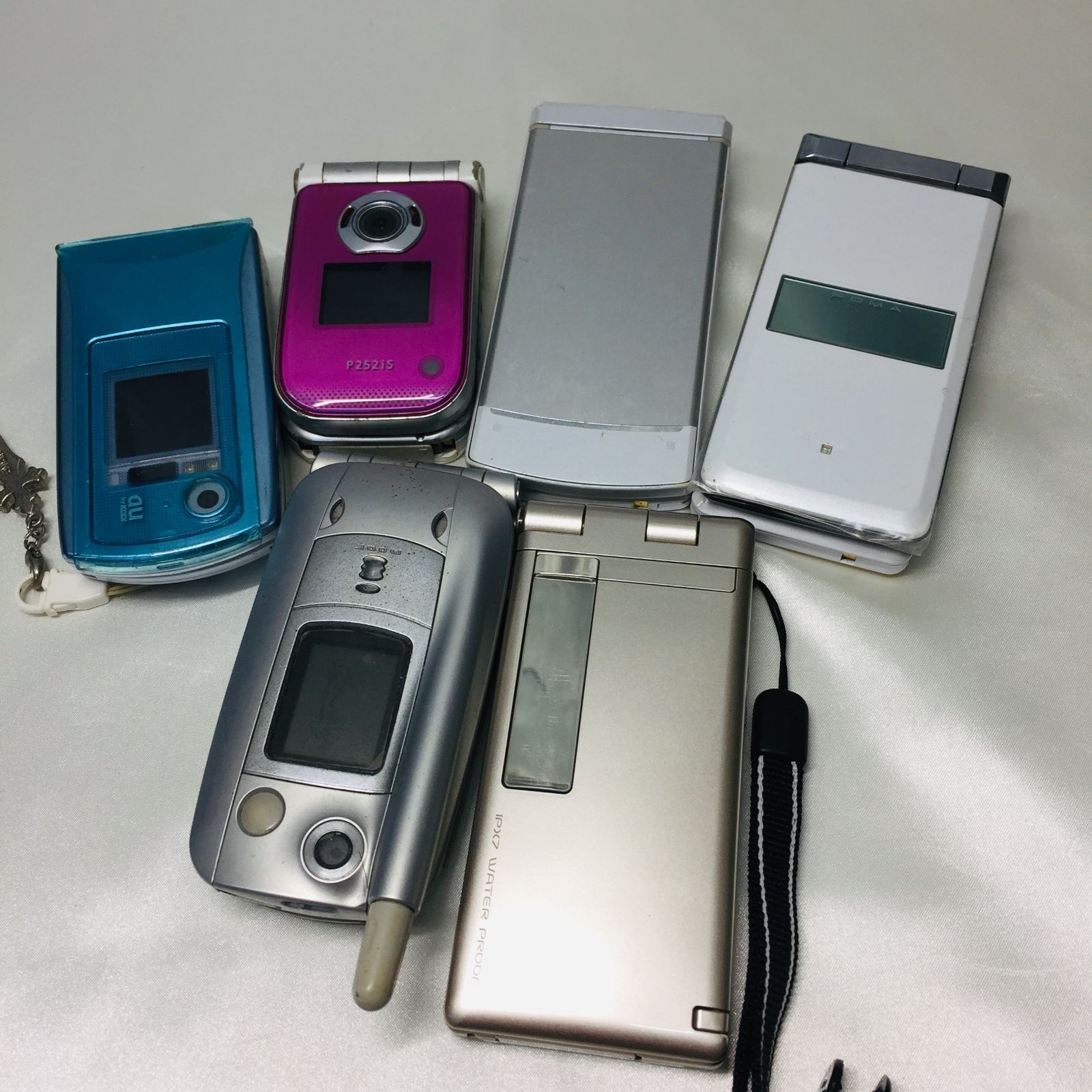 S【ジャンク】ガラケー 6点まとめ売り ガラパゴスケータイ 携帯電話